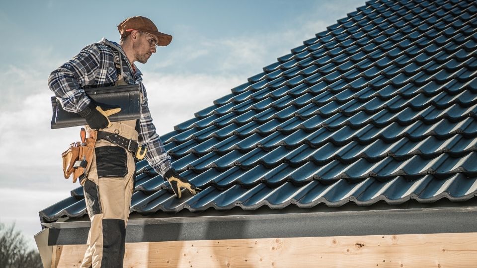 Don't Get Scammed 7 Red Flags to Spot Before Hiring Your Next Roof Contractor