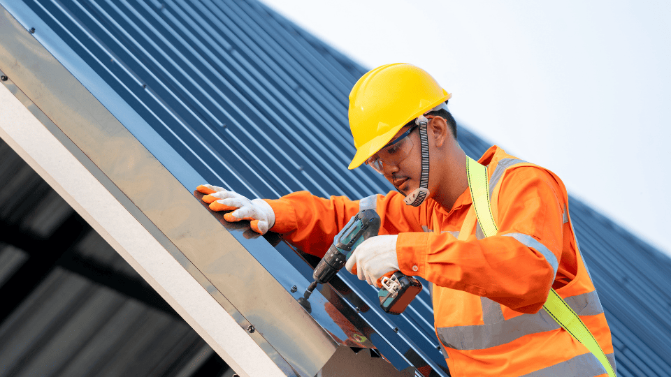 Emergency Roof Repair Your 24 Hour Survival Guide